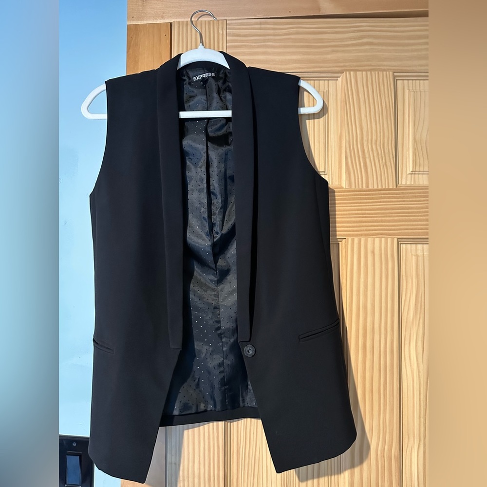 Express Black Sleeveless Blazer